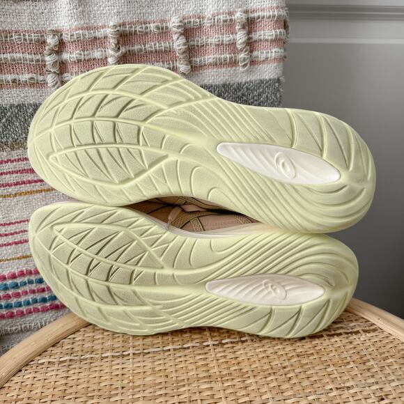 ASICS Gel-Cumulus 27 Mineral Beige Yellow Road Running Sneakers Women’s 11 - Picture 8 of 8